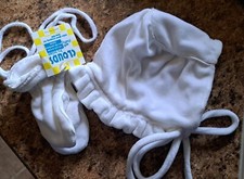 Precious Vintage Crushed Velvet Bonnet And Mitten Set Newborn/2mo