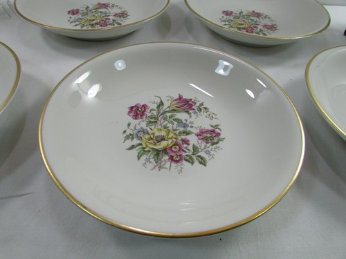 Lote de (7) ensaladas, cuencos de sopa Embassy Vitrified China flores rosa/blanco/púrpura - Imagen 13 de 13