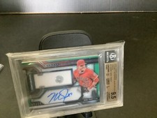 2016 TOPPS STRATA CLEARLY AUTH. AUTO RELIC GREEN MIKE TROUT /75 BGS 9.5 AUTO 10