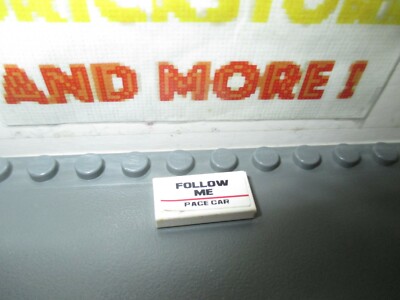 Lego - 1x Fliese verziert 1x2 FOLLOW ME PACE CAR Muster 8121 3069bpb095