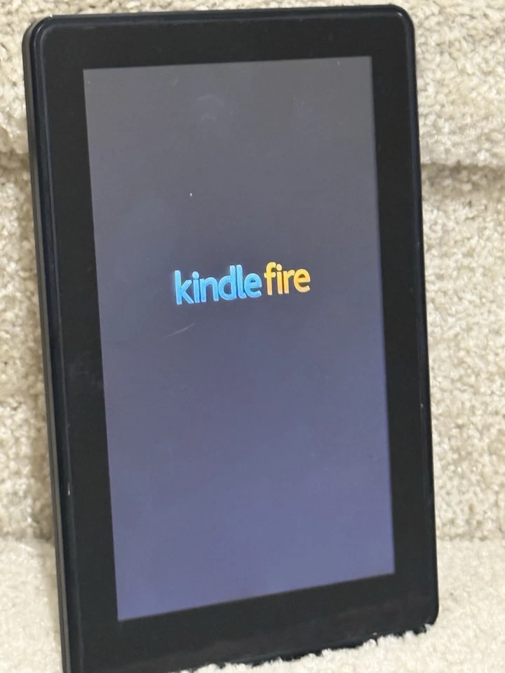 2 Amazon Kindle Fire 1st Generation D01400 - Tested and Working/ Amazon Fire Box - Image 3 of 4