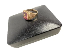 Vintage Masonic Statement  Men's Ring Yellow Gold  10K  Rare w Box Free Mason