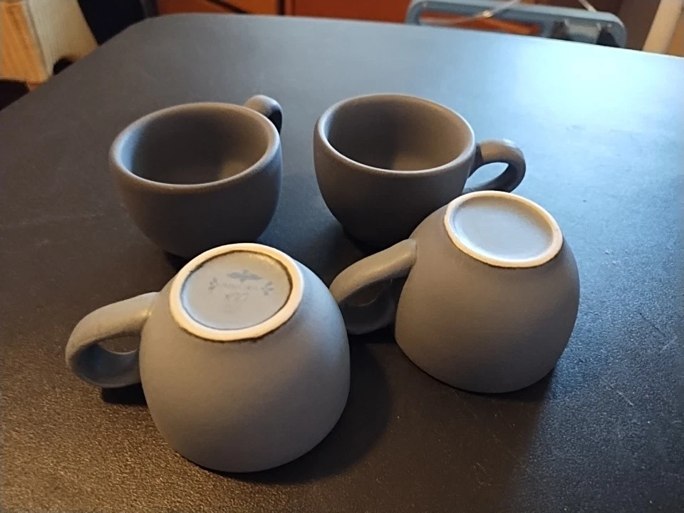 Tazas grises 4"X 2" tazas expreso, piedra, americanas 100 años en la parte inferior Foto 3 de 4