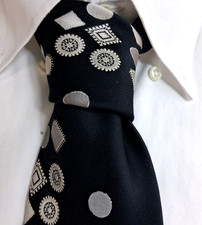Vtg Lilly Dache Men's Neck Tie Black w/Grey Silver Medallions Diamonds Circles