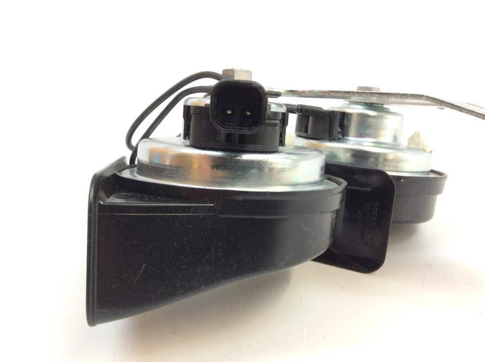 Ford Fiesta 2014-2017 doble alta nota bocina eléctrica con soporte nuevo OEM Foto 2 de 4