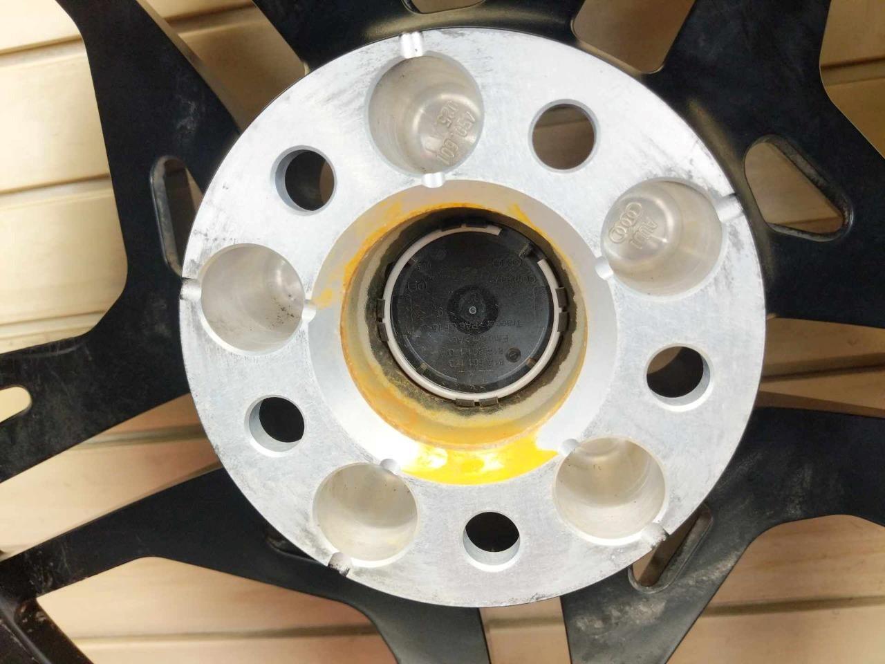 2022 AUDI R8 OEM 5 DOUBLE SPOKE REAR WHEEL 20x11 BLACK MACHINED 4S0601025AJ