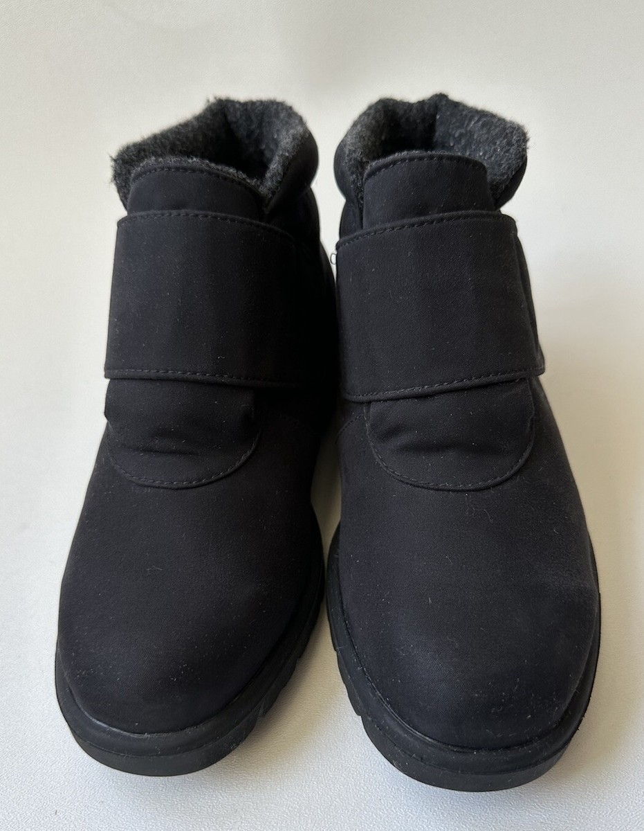 TOE WARMERS TREK WOMEN'S BLACK WINTER ANKLE BOOTS MADE IN CANADA