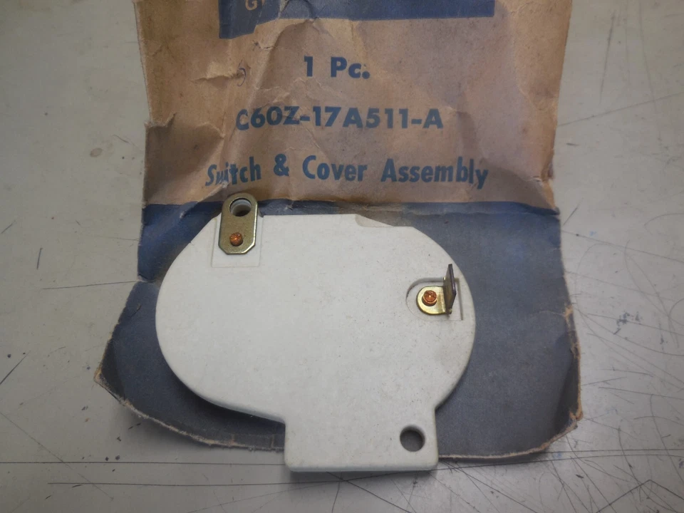 Cubierta del motor del engranaje limpiaparabrisas Ford Fairlane 1966-1971 C6OZ-17A511-A Foto 2 de 2