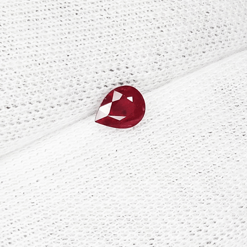 0.50Cts Fine Luster Natural Pigeon Blood Ruby Pear From Mozambique....!!!! - Picture 1 of 2
