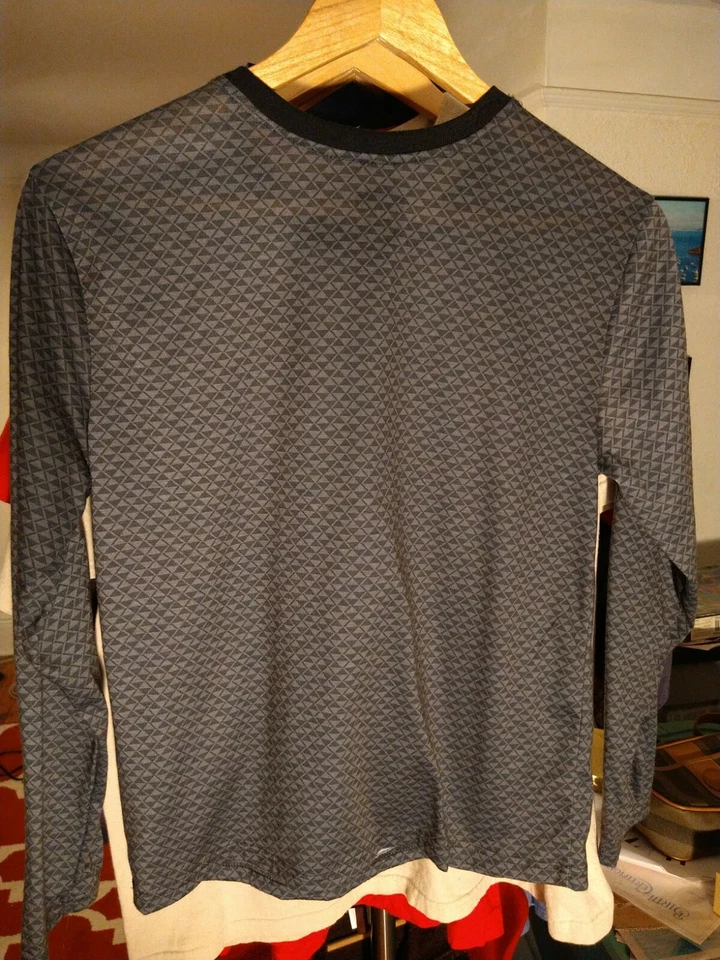 Black Panther Stretchy Flame Resistant Poly Long Sleeve Youth Size 14/16  marvel - Image 3 of 3