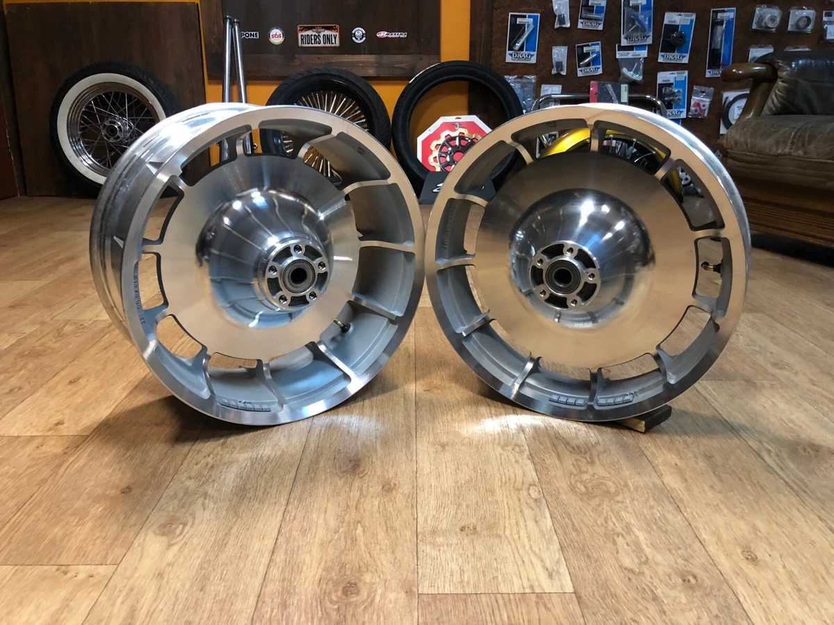 Genuine Harley-Davidson Fat Boy 114 FLFBS Wheel Front Rear 