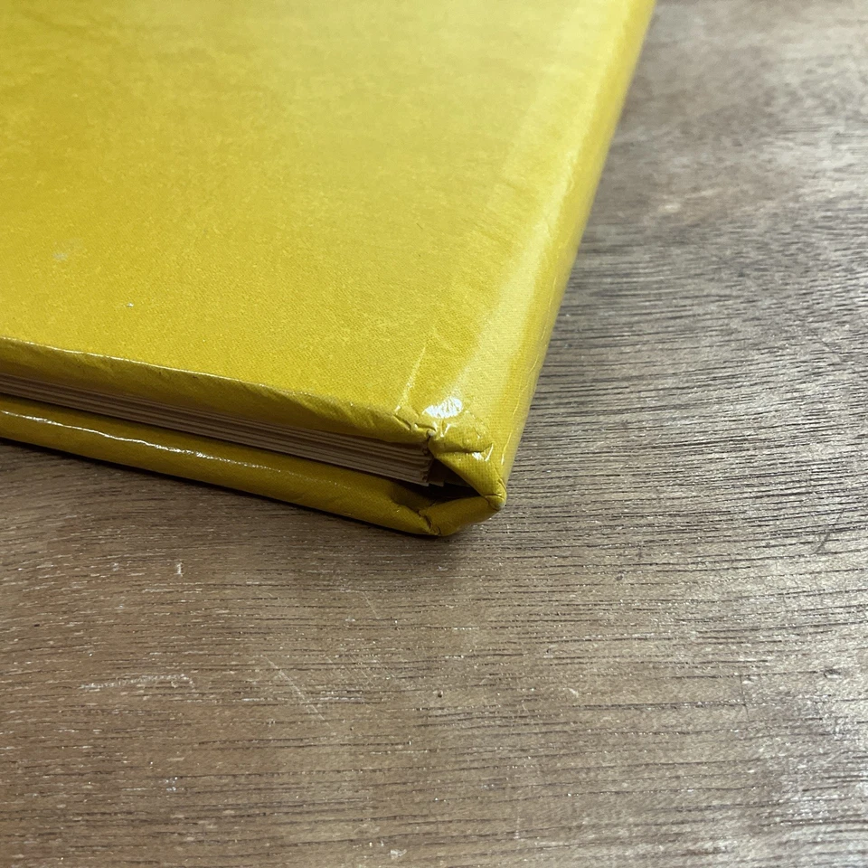 Libreta de direcciones amarilla vintage nueva Foto 4 de 4