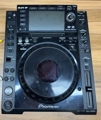 Pioneer CDJ-2000 Professional DJ multi player Sold as is