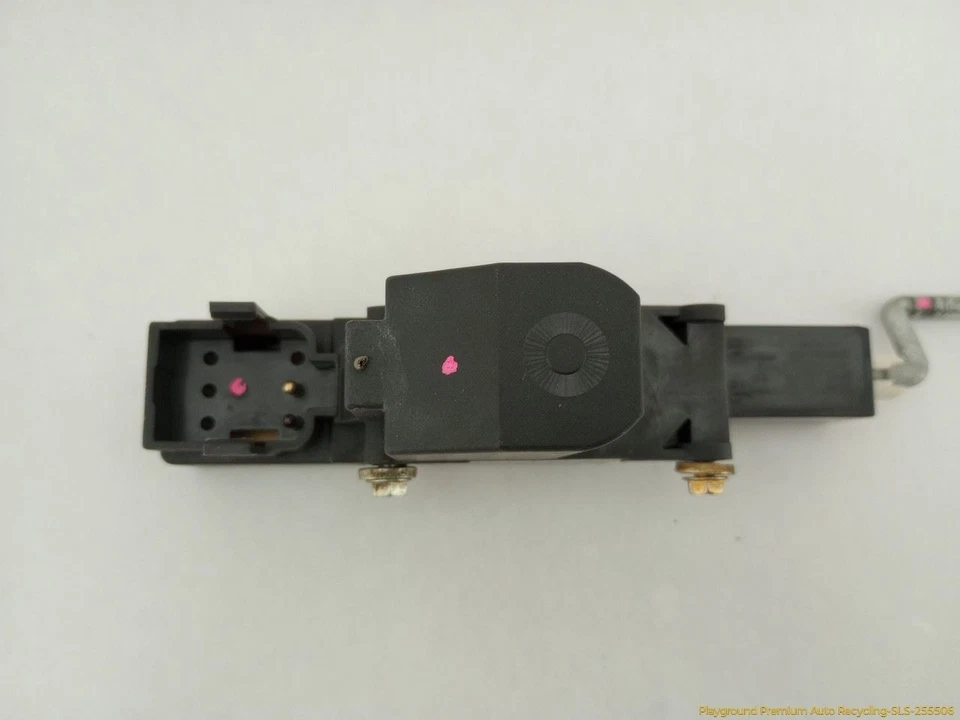 Actuador de aleta de puerta de combustible BMW 735i E32 SEDAN 1988 1989 1990 1991 1992 88 89 Foto 3 de 4