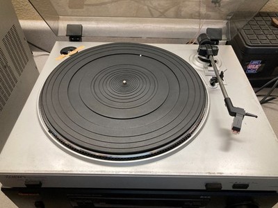 ion USB Turntable System - Grey - (IT TUSB05) - Left Channel MAY NOT Work