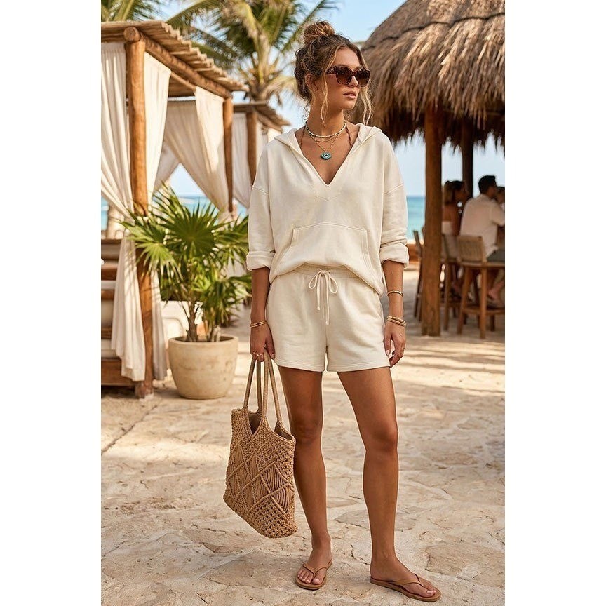 Timing LA NWT Cream/white Hoodie and Shorts Two Piece vacation Lounge Small