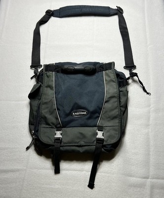 VTG Eastpak Y2K Chaos Shoulder Bag Messenger Navy Blue Crossbody Gorpcore