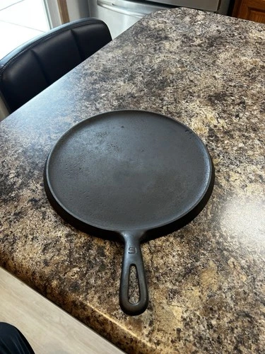 Griswold #9 Small Block Logo Handle Griddle Cast Iron Sits Flat RESTORED