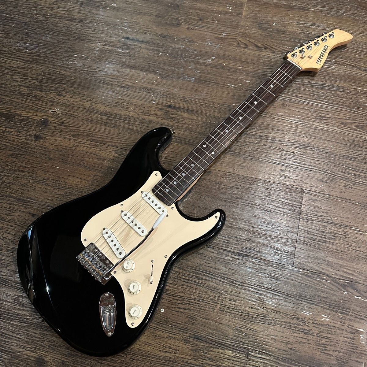 Fernandes LE-1Z Electric Guitar Electric Guitar Fernandes Fernandes LE-1Z Electric Guitar Electric Guitar Fernandes