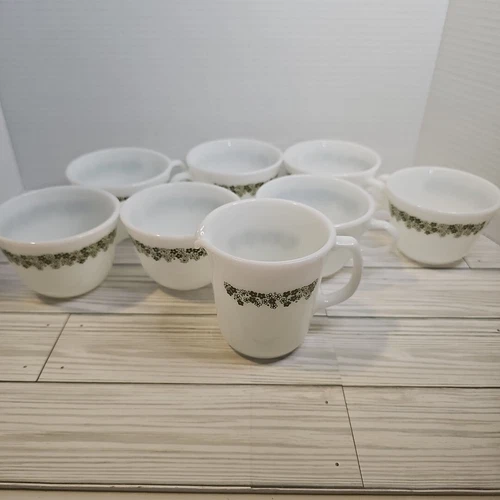Pyrex Milk Glass SPRING BLOSSOM CRAZY DAISY Coffee Tea Cup Mug Green Set Of 8