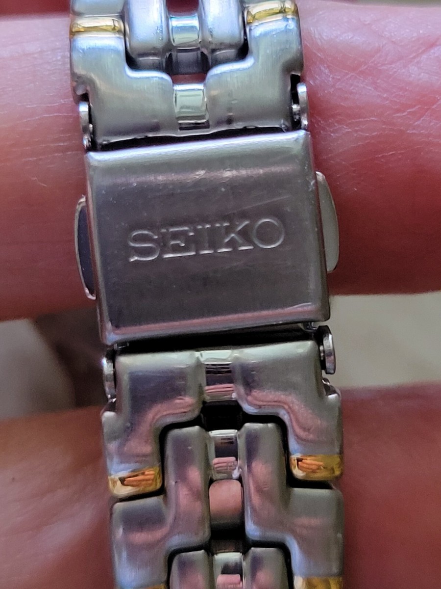 Vintage 1995 SEIKO “Sports 50” 5 Bar Women's 27mm Quartz