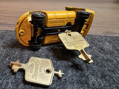 Corgi Rockets Golden Tune-Up Key Set (Two) Brass From 60s&70s (car not included)