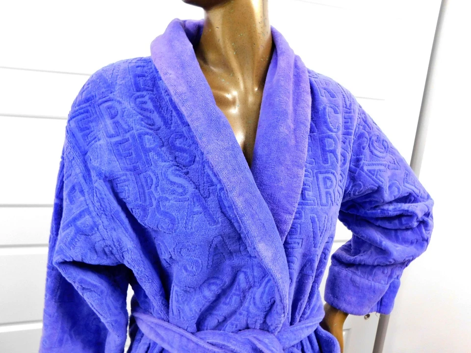 Albornoz Versace púrpura bordado con cinturón Italia talla M Foto 2 de 4