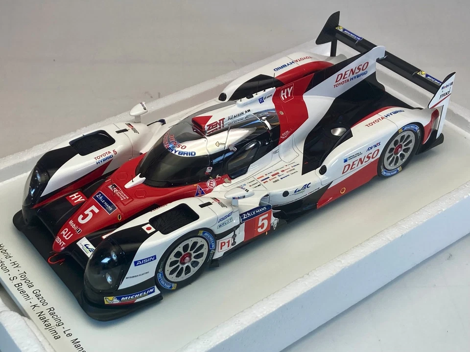 1:18 Spark Toyota TS050 Hybrid HY #5 Gazoo Le Mans 24 Hours 2016 Davidson 18S264 - Image 3 of 4