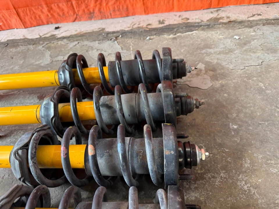 00-09 HONDA S2000 - AMORTECEDORES AMARELOS KONI com molas de fábrica - OEM #AP1 - Imagem 4 de 4