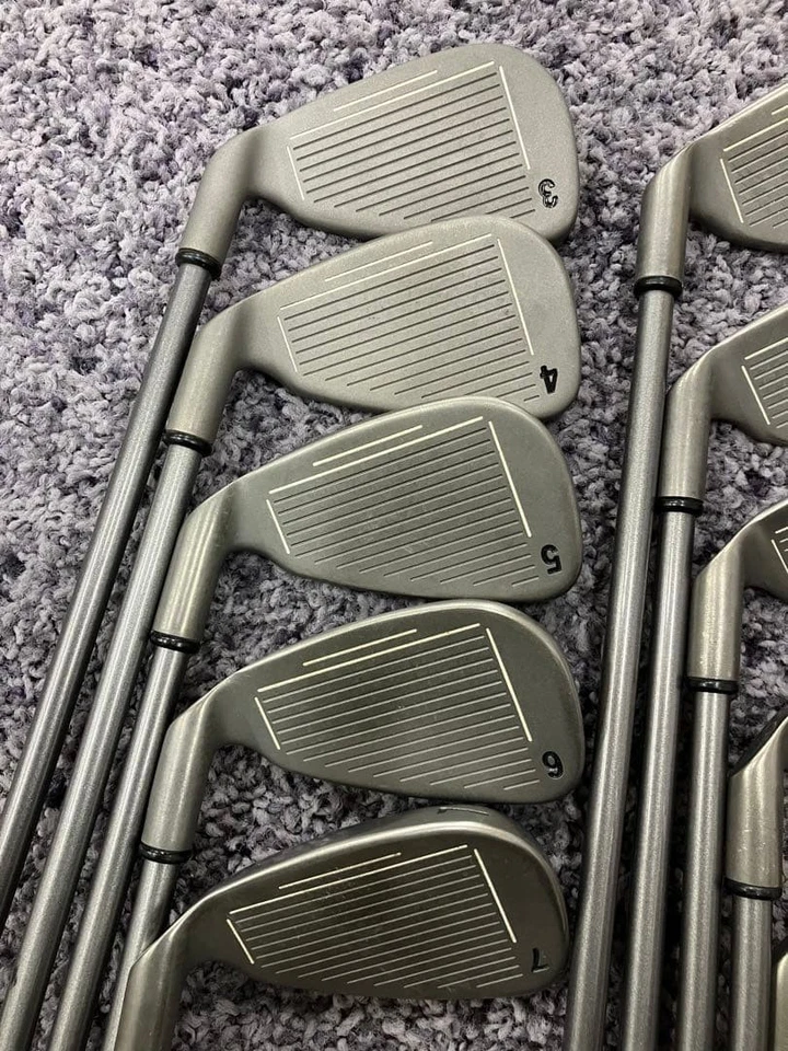 Callaway Big Versa Titanium & Tungsten Irons 10pc R Grade Graphite - Image 4 of 4