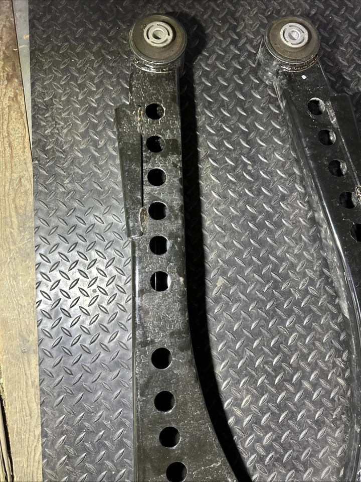 Par de brazos de radio delanteros izquierdo derecho Ram 2500 3500 2013-2025 OEM despegue Foto 3 de 4