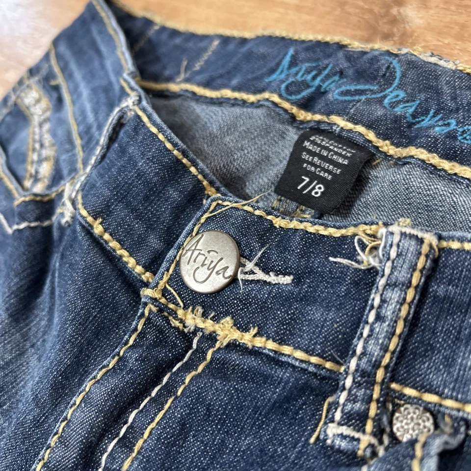 Jeans Ariya para mujer 7/8 azul tachonado tiro bajo pierna acampanada elástico denim Y2K Foto 4 de 4