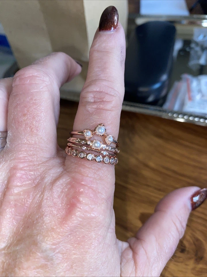 Bomb Party bandas delicadas 7 perlas circonita oro rosa sueño bailando en alas tranquilas Foto 3 de 3