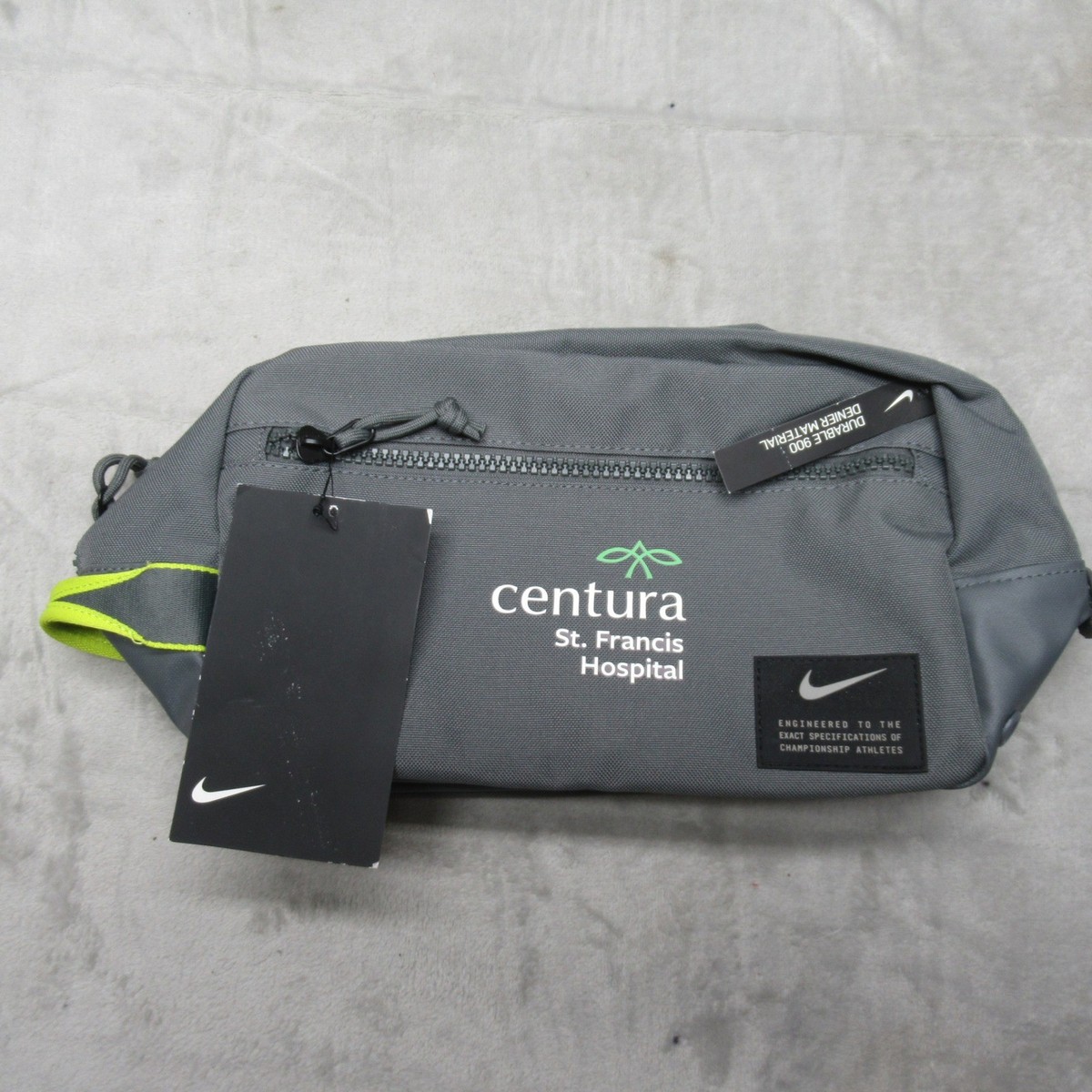 Nike Utility Dopp Kit Bag Misc Grey Durable 900 Denier Multi