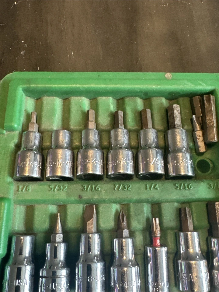 SK 89039 - 28 Piece 1/4" & 3/8" Drive Bit Socket Set Hex Torx Phillips Slotted - Image 3 of 4