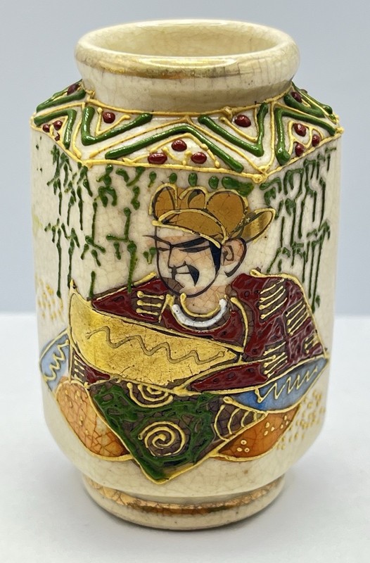 AntiqueJapanese Hand Painted Satsuma Moriage Type 2.75” Vase of Imperial Man