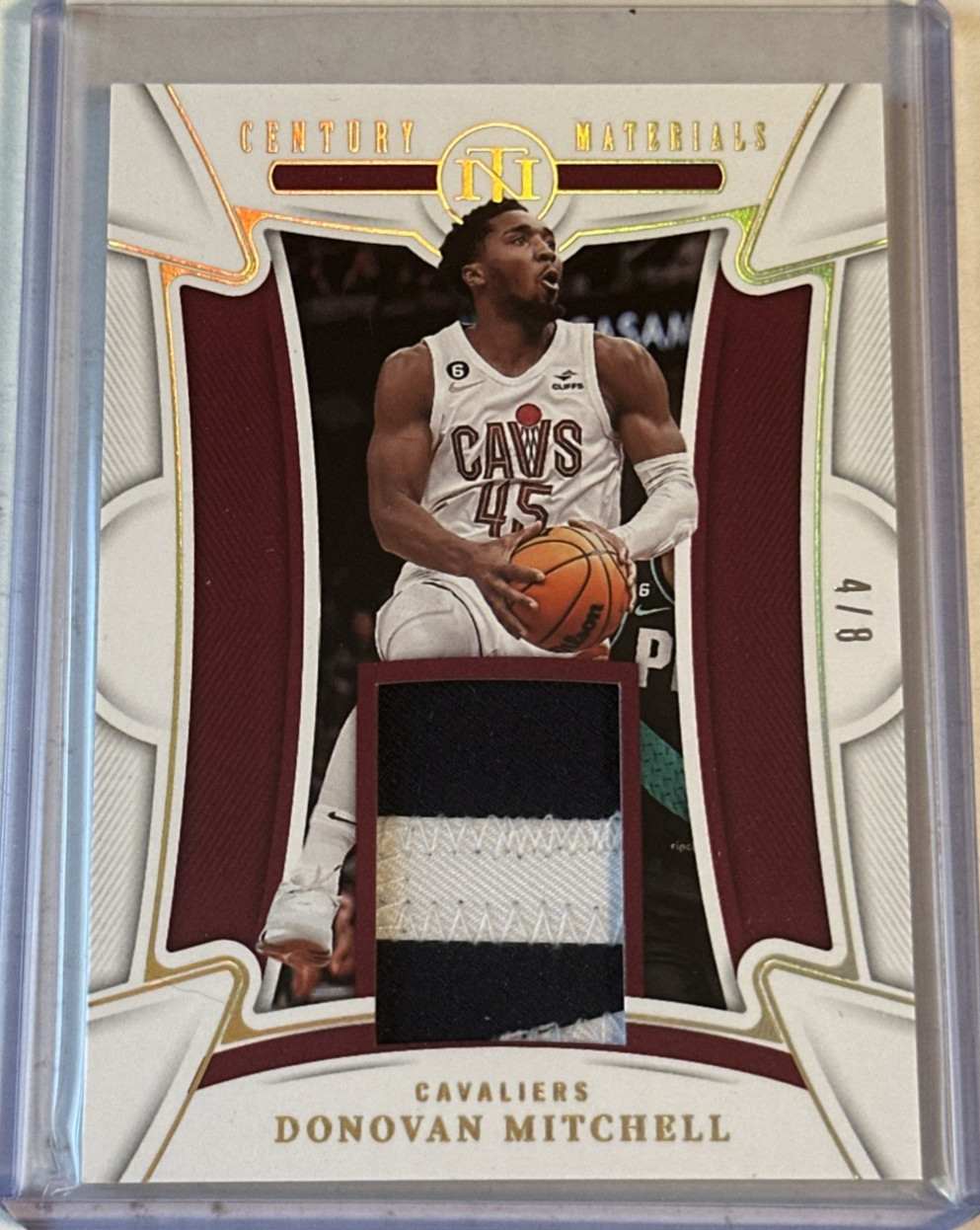 Donovan Mitchell 2022-23 National Treasures FOTL Century Materials Patch 4/8