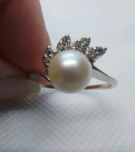 14 Karat Weißgold Ring mit Perlen und Diamanten, Größe 9 - Bild 18 von 19