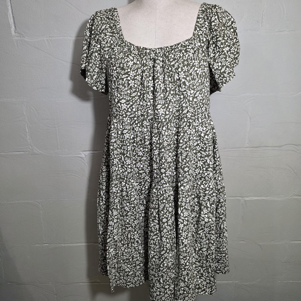 women's old navy dresses Brand Blue Striped 3/4 Sleeve Dress Size Medium perfect Dresses for Christmas! Women's Flowy Dresses | Old