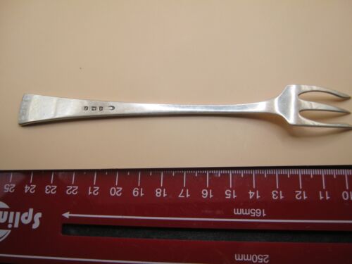 Birmingham 1933 Sterling Silver 3 prong Fork With Celtic Knot Design Handle - Picture 3 of 4