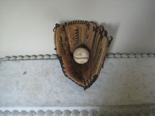 RHT 13.5" Spalding Deep Pocket Baseball Glove Pre Oiled Lock Down Mitt 18744