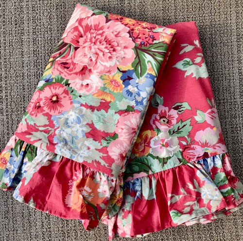 RALPH LAUREN BEACH HOUSE FLORAL (FUCHSIA RED)  PAIR OF RUFFLED KING SHAMS ~ EUC