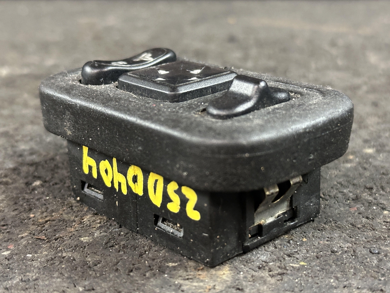 02-06 MASERATI SPYDER DRIVER LEFT SIDE VIEW MIRROR SWITCH