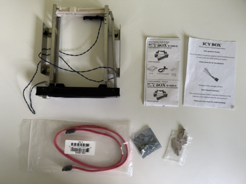 ICY BOX IB-168SK-B Trayless Mobile Rack for 3.5" SATA HDDs - Picture 4 of 7