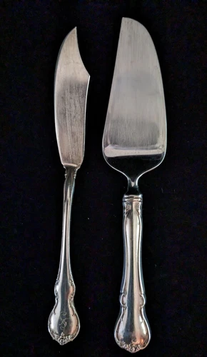 TOWLE VINTAGE STERLING FRENCH PROVINCIAL 2 specialty knives-Cheese & Butter