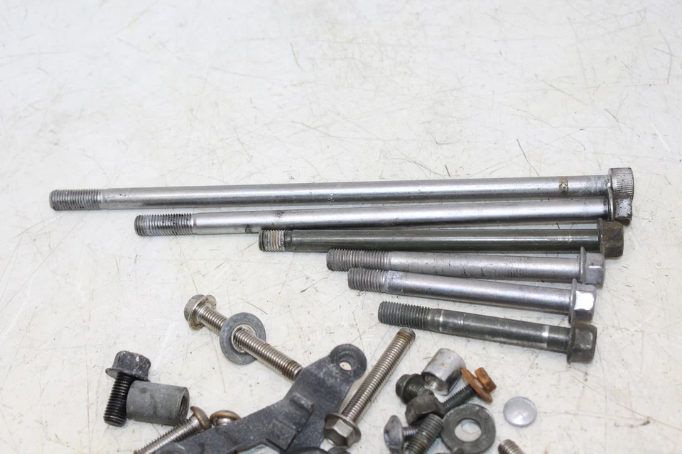 Классические крепежные болты для двигателя 2006 Yamaha V Star 1100 Xvs1100aw аппаратное обеспечение двигателя - Изображение 2 из 4