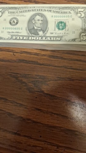 Low Serial Number 5 Dollar 1995 UNCIRCULATED - Picture 5 of 6