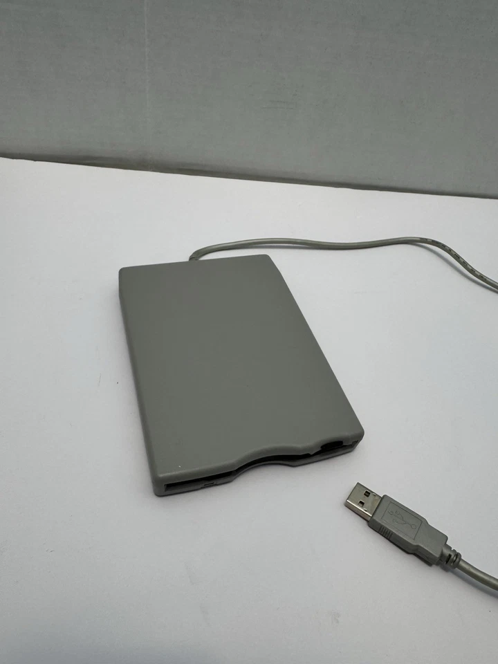 SmartDisk FDUSB-TM2 USB External 3.5" Floppy Disk Drive Mitsumi D353FUE - Image 3 of 4