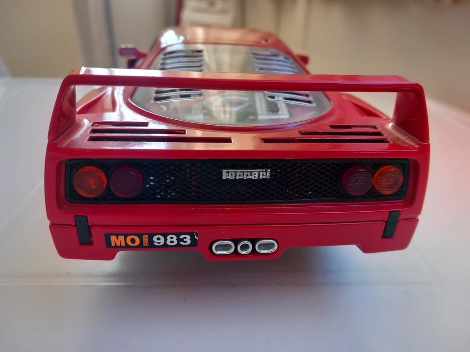 FERRARI F40 BURAGO 1/18 - Immagine 4 di 4