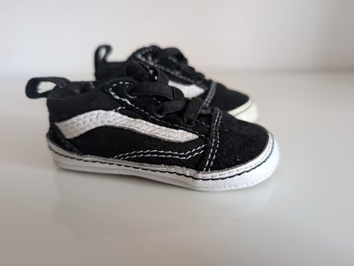 Vans Old Skool Crib Baby Kleinkind Schuhe schwarz weiß UK 2,5 EUR 18 kaum getragen